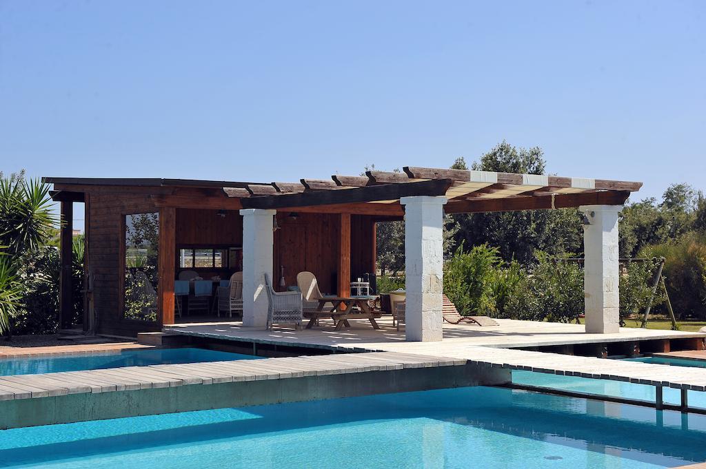 Villa Carcano Trani Luaran gambar
